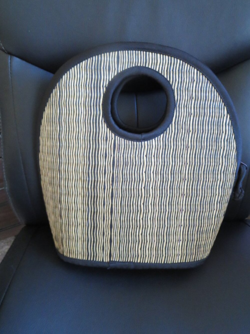 Beautiful Cambodian Black & Brown Woven Bamboo Reed Bucket Purse w/zip 11" wide